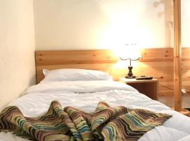 Hotel Tizi Ghnim, hotel v destinaci Ouaouizarht