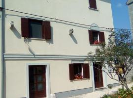 Apartment Castel, ξενοδοχείο σε Bale