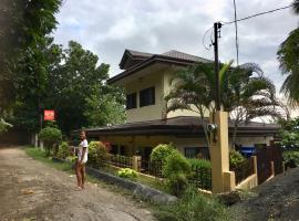 Eagles Nest Beach Resort, готель у місті Давао