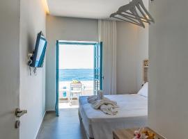 Livikon by the Sea: Hora Sfakion şehrinde bir otel