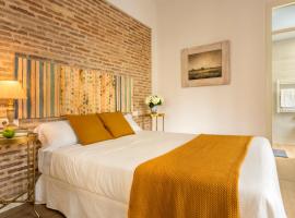 Misterhost Triana Patio de las Flores