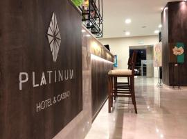 PLATINUM HOTEL CASINO, hotel em Charata