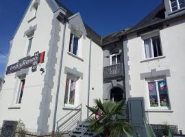 HÔTEL Le 6 3 Home PORT EN BESSIN, hotel v destinaci Port-en-Bessin-Huppain