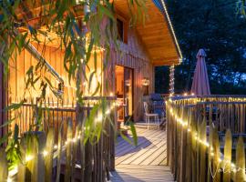 Profondeville में, होटल Les Cabanes du Beau Vallon