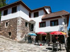 Pensión Casa Cesáreo, parkolóval rendelkező hotel Pola de Somiedóban