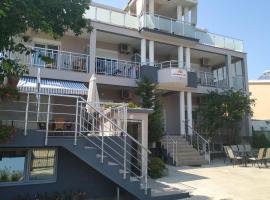 Apartment's Meti, guest house in Ulcinj
