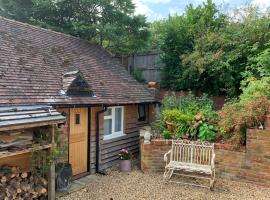 The Little Barn - Self Catering Holiday Accommodation, rental liburan di Hindhead