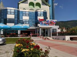 Apartments & Restaurant ABAS, hotel v destinaci Plav