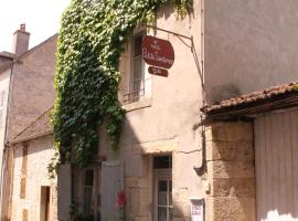 La Petite Sentence de Noyers, prázdninový dům v destinaci Noyers-sur-Serein