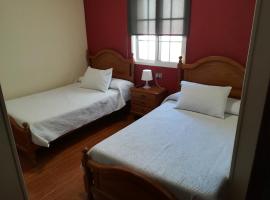 Pensión Restaurante Casa Camiño II, pet-friendly hotel in Palas de Rei 