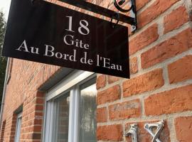 Gîte Au Bord de l'Eau, hôtel à Le Bizet