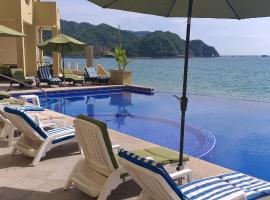 Hotel Bogavante, hotel near Playa de Oro International Airport - ZLO, Barra de Navidad