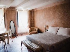 Regina Teodolinda Suites, B&B i Laglio