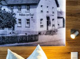 메스펠브룬에 위치한 호텔 Hotel zum Engel