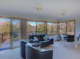 Freycinet Sanctuary 5, hotel in Coles Bay