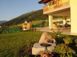 Agritur Campo Fiorito, hotel v destinaci Dro