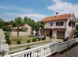 Ferienwohnung mit 2 Schlafzimmer oder Studio Apartment - Istrien-Fiorini