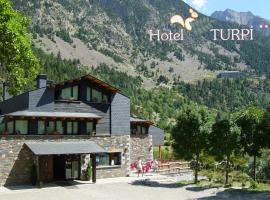 HOTEL TURPÍ, hotel near Llanos del Hospital - Nordic Ski Resort, Benasque