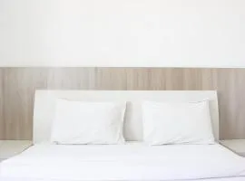 Minimalist Studio Apartment at The Suite @Metro By Travelio