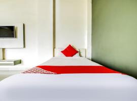 OYO 49912 Hotel Nh8, hotel v destinaci Bechiwāra