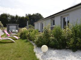 Chambres d'hôtes de L'orval, B&B in Thiergeville