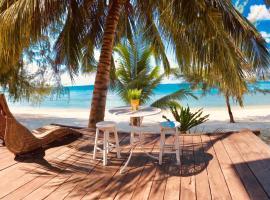 Bayu Lestari Island Resort, hotel v destinaci Mersing