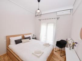 Modern, comfortable apartment, in the heart of the city, hotel near Fashion City Outlet, Larisa