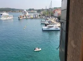 Studio First Row to the Sea