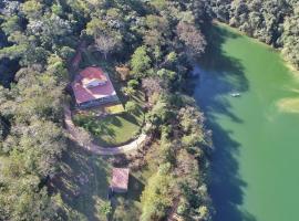 Sítio Suypacha represa de Nazaré Paulista, hotel u gradu 'Nazaré Paulista'