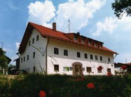 Gasthof zum Kirchenwirt, svečių namai mieste Kirchdorfas prie Ino