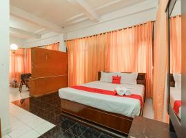 RedDoorz @ Tuktuk Danau Toba, hotel v destinácii Tuk Tuk