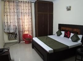 Hotel Home Stay Dwarka, hotel en Nueva Delhi