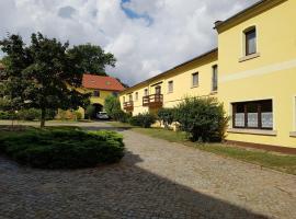 Bärchenhof, hotel con estacionamiento en Priestewitz