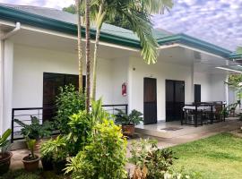 Paguia’s Cottages, hotel i Mambajao