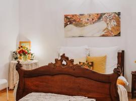 Art Gallery Residence