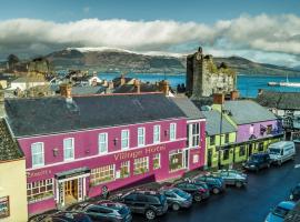 Mc Kevitts Village Hotel, hotel in Carlingford