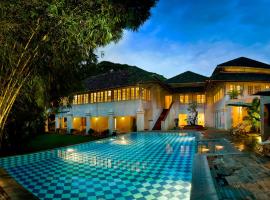 Neemrana's- Tower House, hotel in Cochin