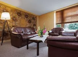 Second Floor Apartament