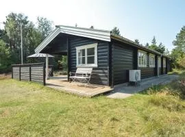 3 Bedroom Lovely Home In Rømø