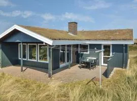 Three-Bedroom Holiday Home In Blavand