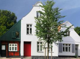 Hotel Lili Marleen, hotelli Travemündessa