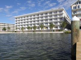 Viesnīca Princess Bayside Beach Hotel pilsētā Oušensitija