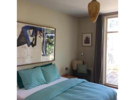 Bed & Breakfast Leonie: Lahey'de bir otel