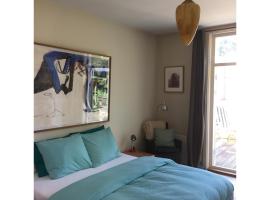 Bed & Breakfast Leonie, Cama e café (B&B) em Haia