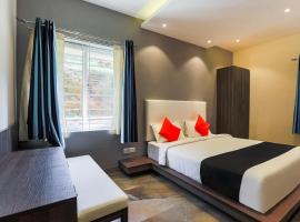 Capital O 49808 Royal Crown Resorts Deluxe, hotel v destinaci Kotagiri