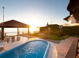 Pousada Kia Ora Bombinhas, hotel v destinaci Bombinhas