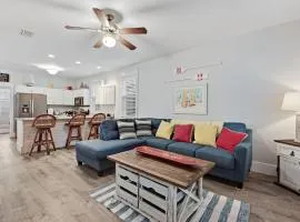 3 Bed 4 Bath Vacation home in Barefoot Cottages - Port St. Joe