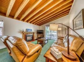 Single Level Ranch Condo in Elkhorn, Hotel in Sun Valley