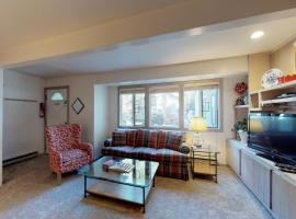 Prospector Condo, hotel cerca de Greyhawk, Ketchum