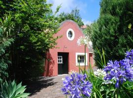 Casa Da Muda, guest house in Ponta do Pargo